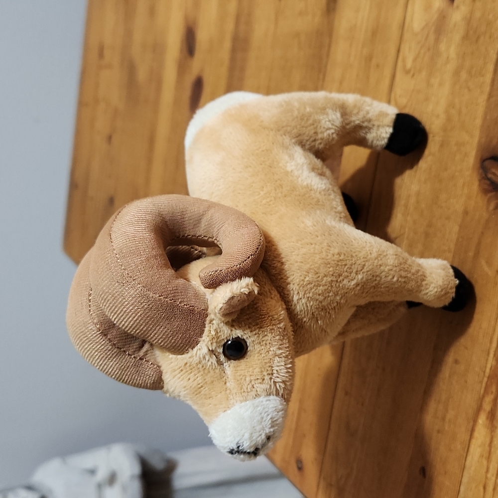Big Horn 🐏 Ram by Wildlife Artists 7.5" Plush & Soft Like New!